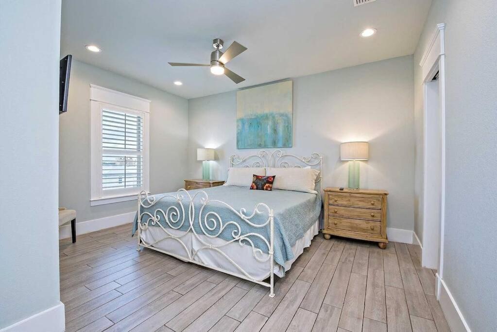Beachfront~8Bedrooms~Lemonshello Gulf Shores Eksteriør billede